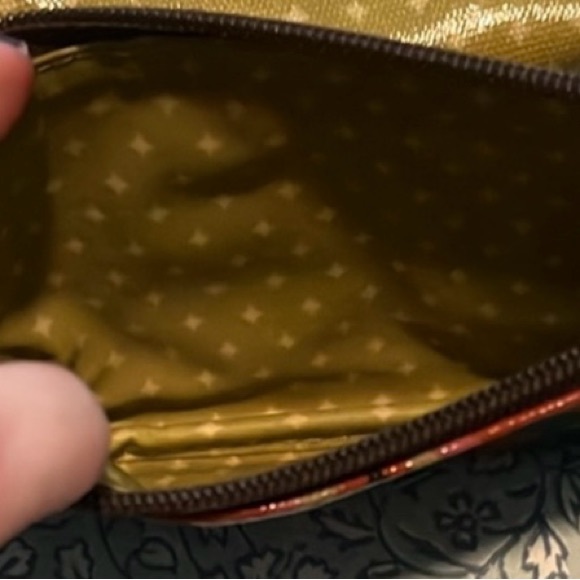 Fossil small cosmetic bag with apples in design - Picture 5 of 5